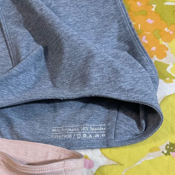 Outdoor Voices Tri Color Sports Bra Crop Top Slash Back XS - Picture 9 of 9